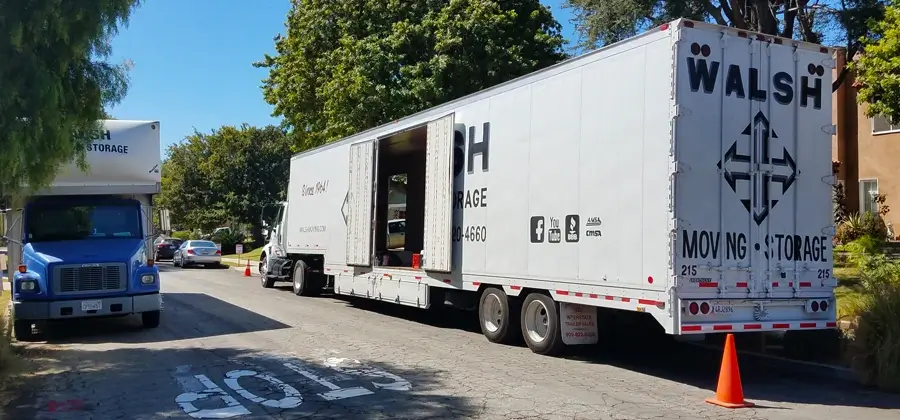 Long distance moving truck